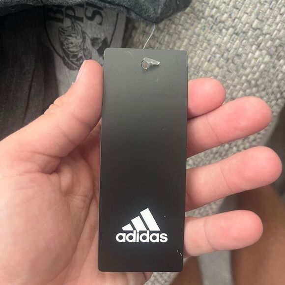 Men’s Adidas Shirt - Picture 6 of 7